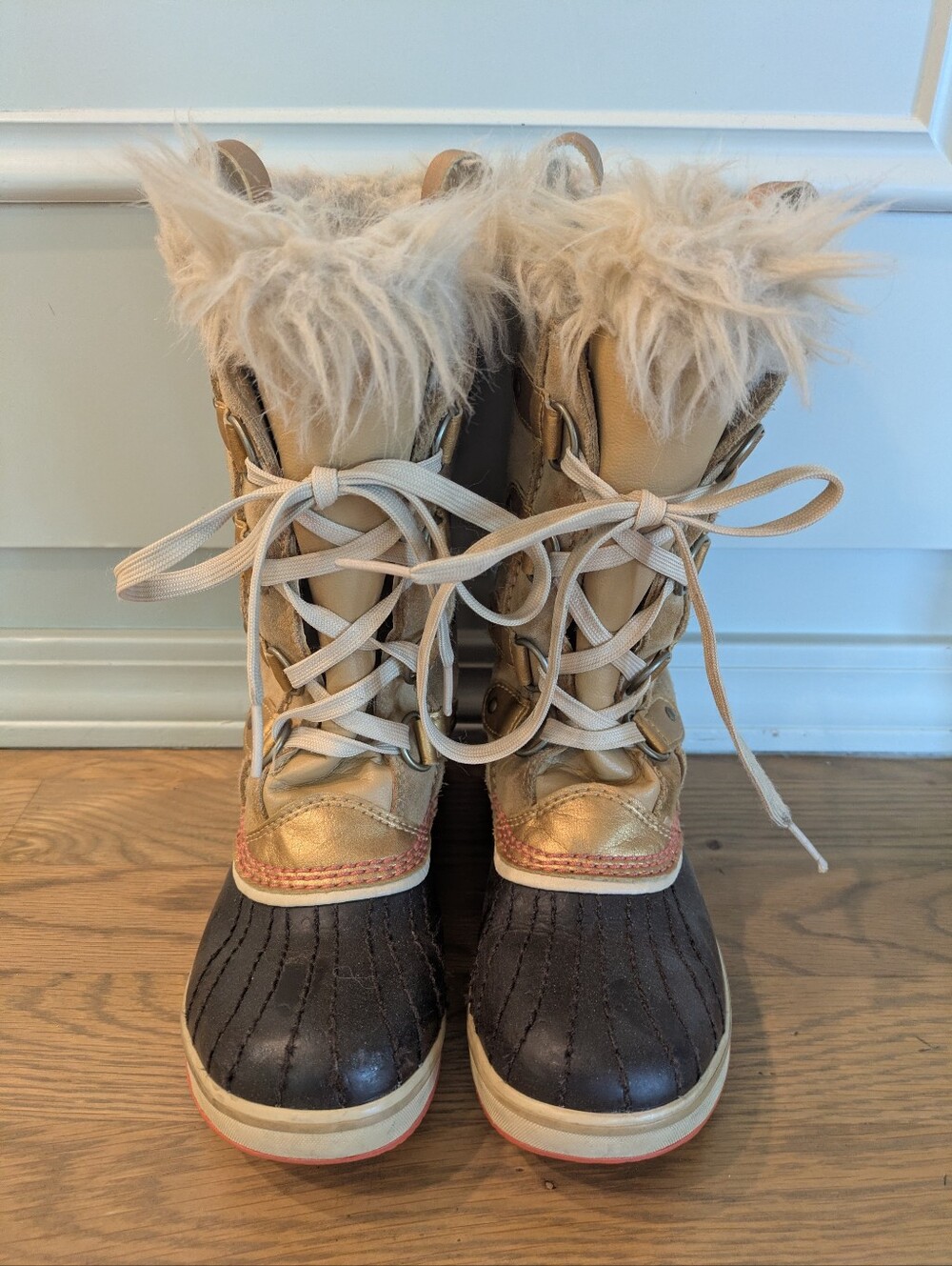 Sorel Youth Joan of Arctic Winter Boots Size 1 - Picture 3 of 9